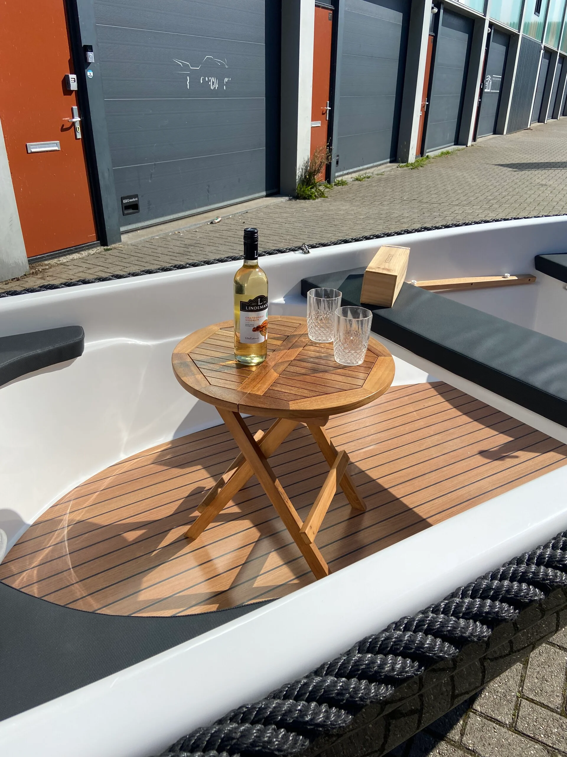 Inklapbare wijntafel