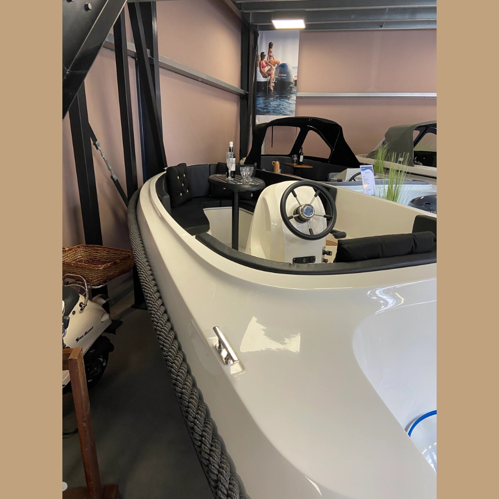 Oud Huijzer 471 Tender sloep