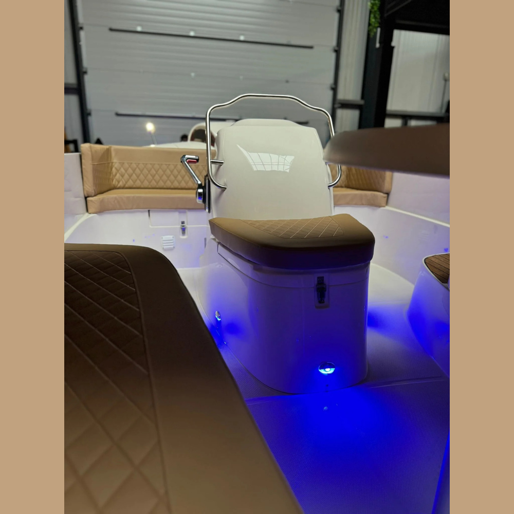 Oudhuijzer 600 Tender