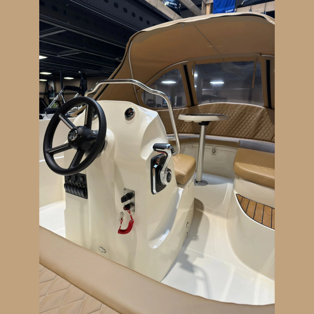 Oudhuijzer 600 Tender