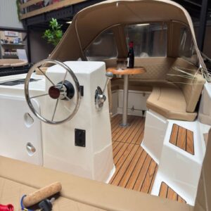 Silveryacht 525 - Selva 15pk - Buiskap