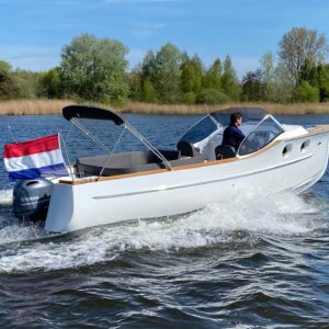 Oud Huijzer 700 Cabine