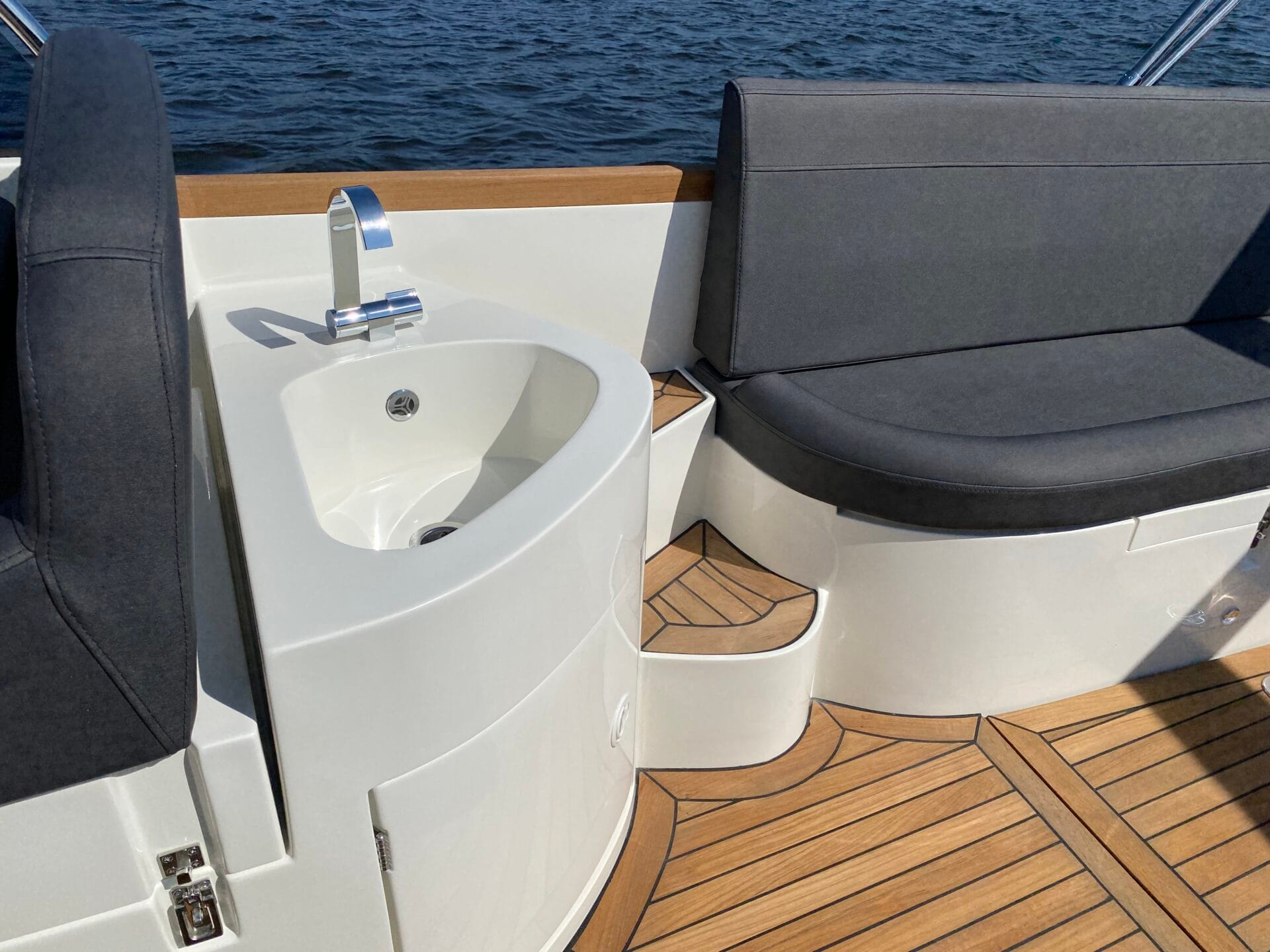 Oud Huijzer 700 Cabine