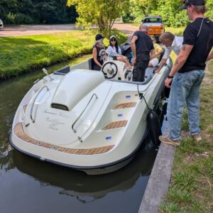 Oud Huijzer 580 / 600 Tender – Nieuwstaat (2025) | Yamaha 25 pk | Zeer compleet