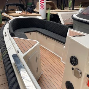 Silveryacht 495 - Yamaha 20pk Trim - Buiskap