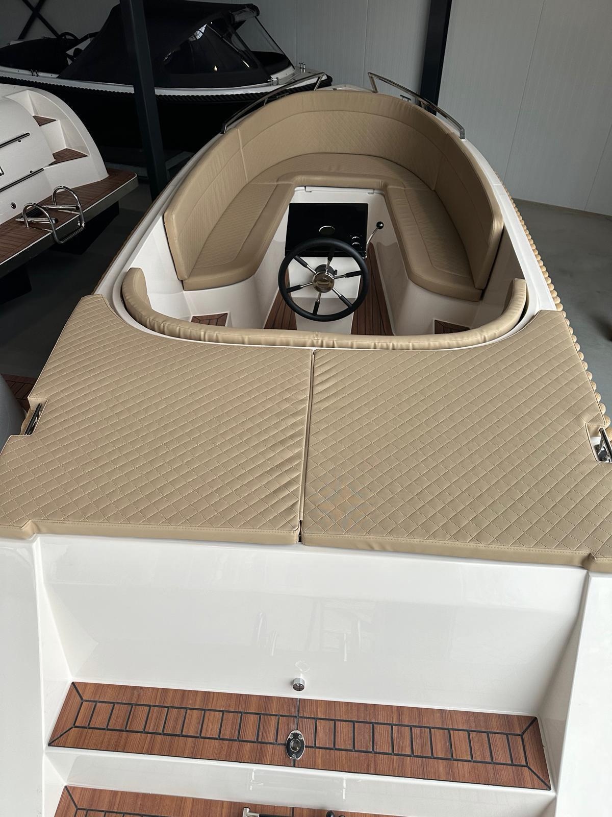 Lago Amore 600 Tender - Suzuki 30pk - Buiskap - Afbeelding 9