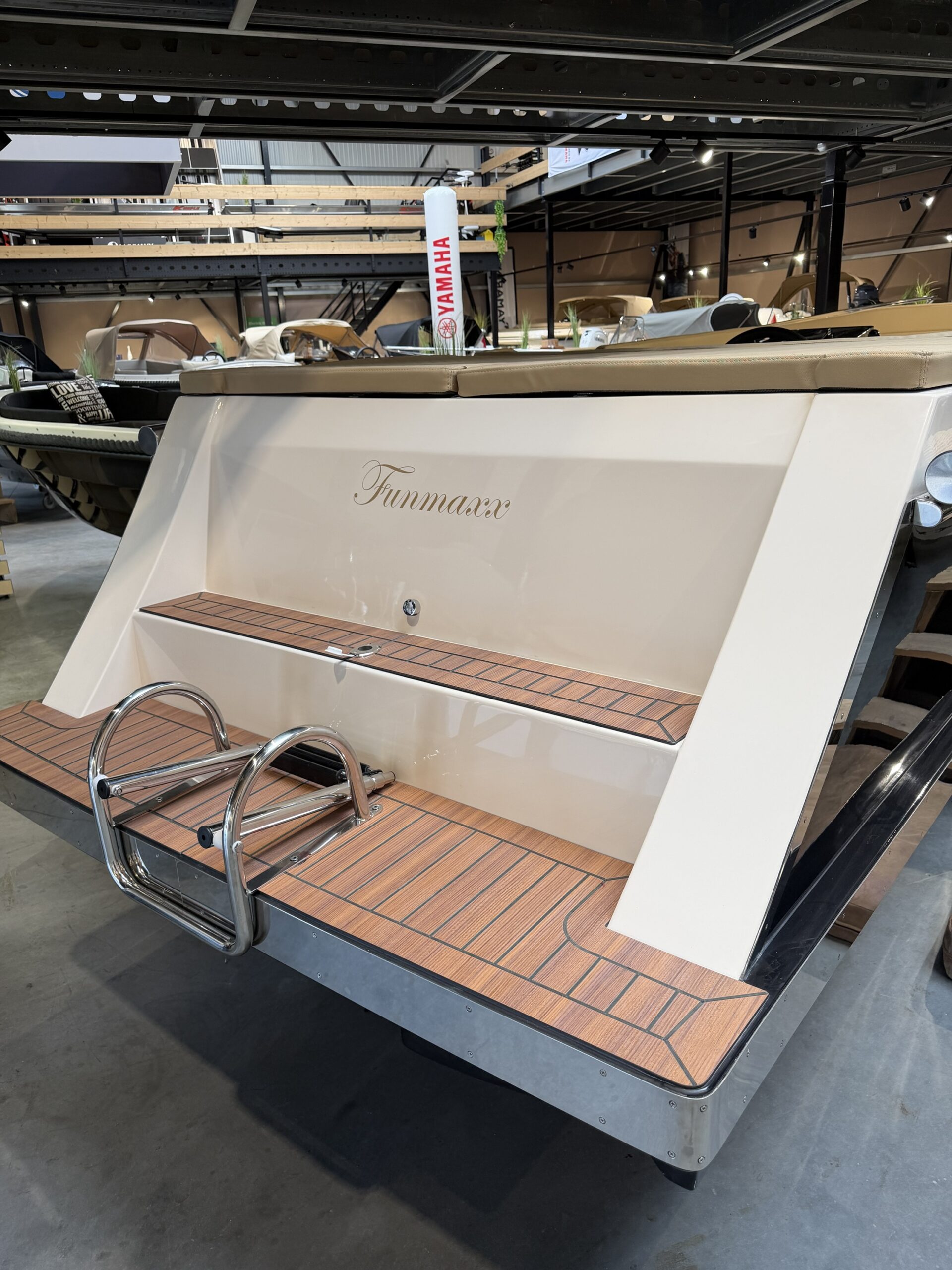 Lago Amore 600 Tender - Suzuki 30pk - Buiskap - Afbeelding 4